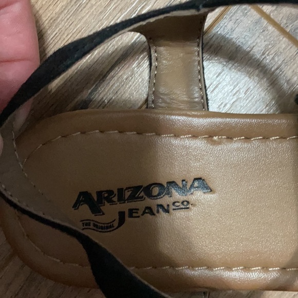 NWOT Arizona Jeans Black Sandals size 8.5 - Picture 2 of 4